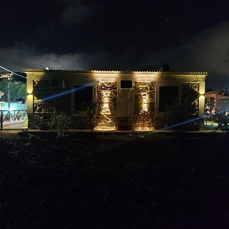 Casa Spezzara Villa Santa Domenica  Exteriör bild