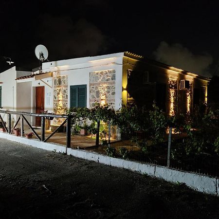 Casa Spezzara Villa Santa Domenica  Exteriör bild