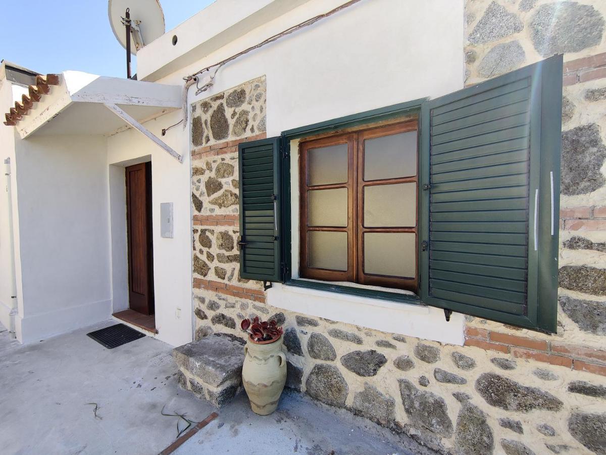 Casa Spezzara Villa Santa Domenica  Exteriör bild