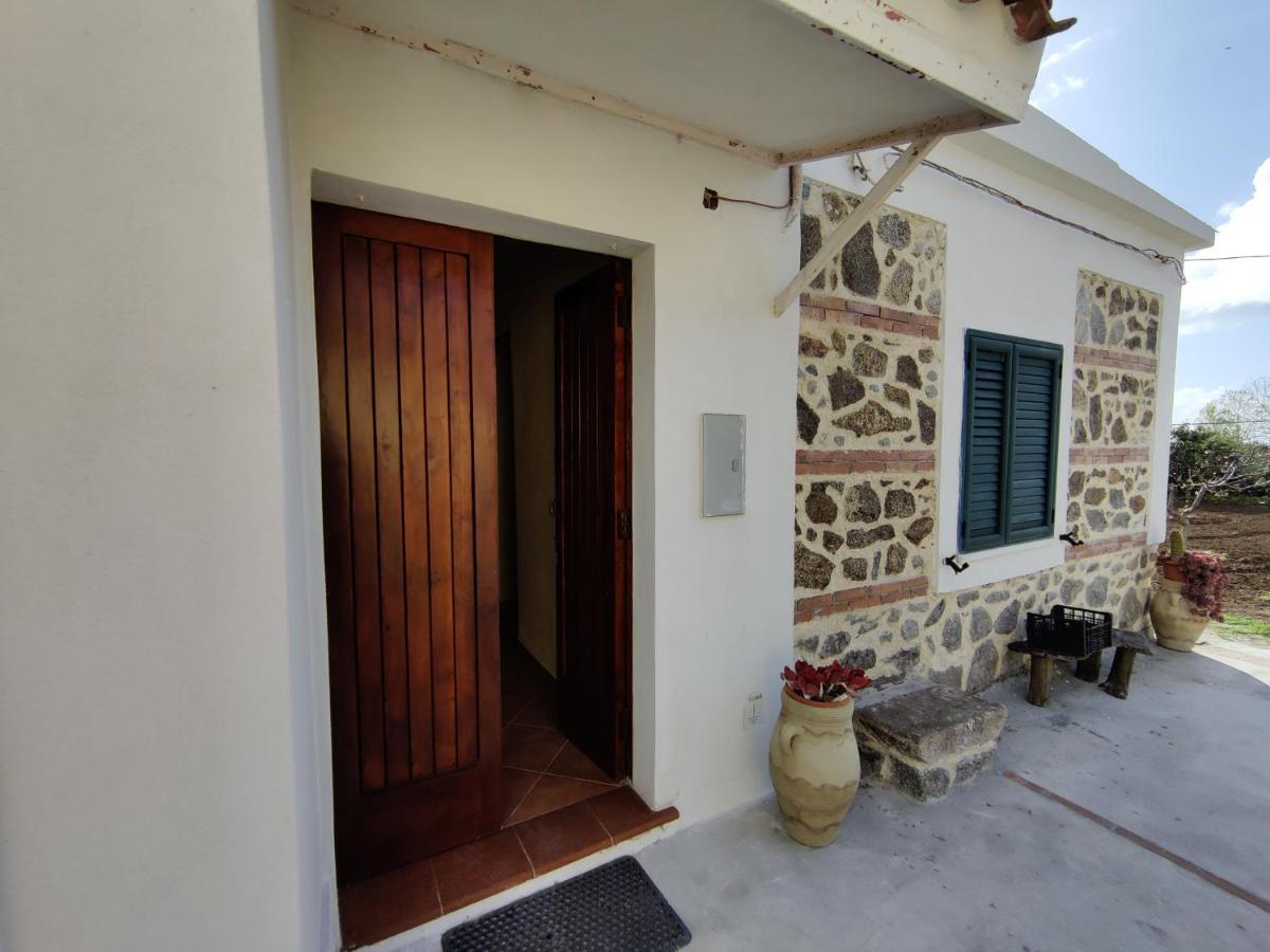 Casa Spezzara Villa Santa Domenica  Exteriör bild